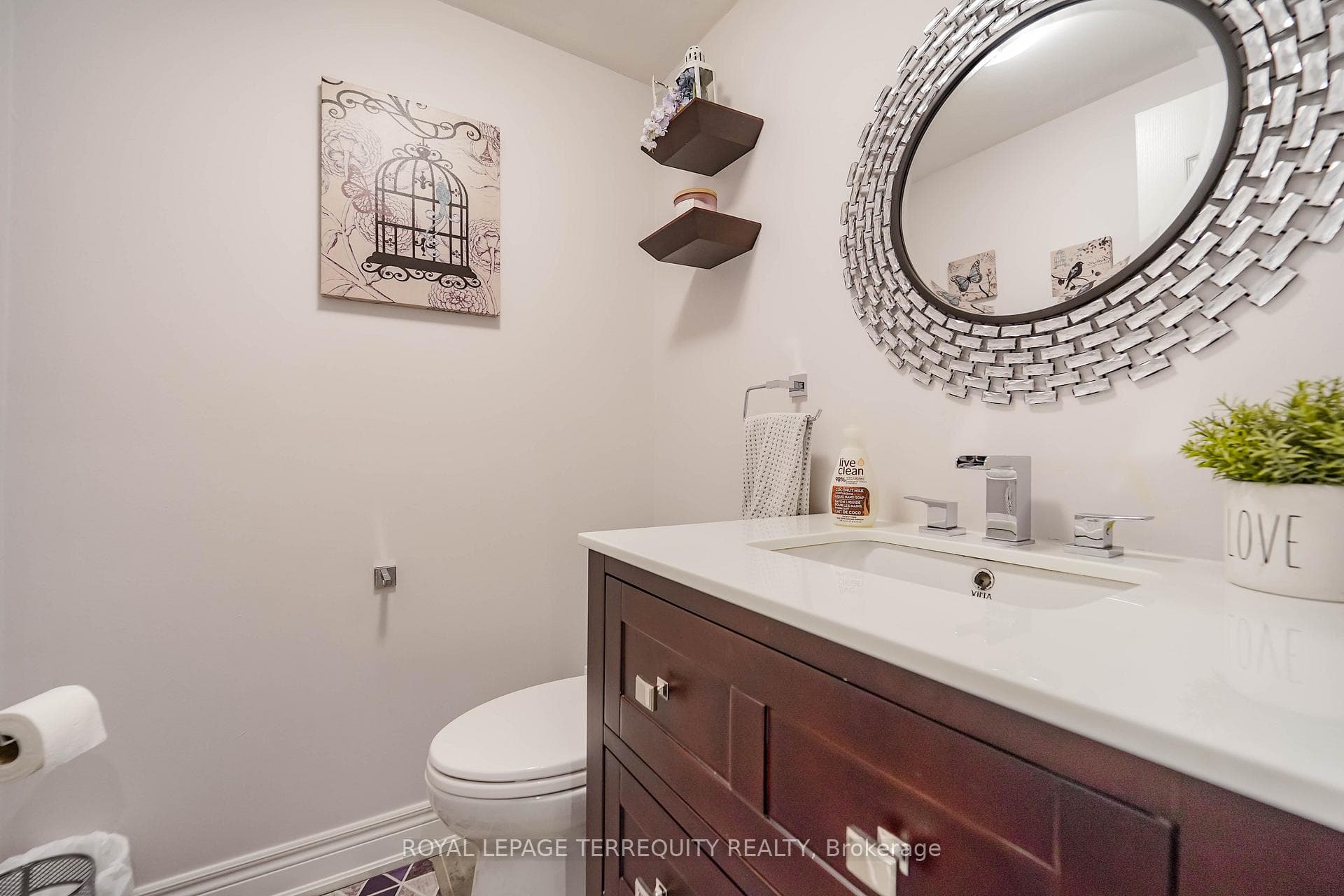 9 Stonebriar Drive photo 4