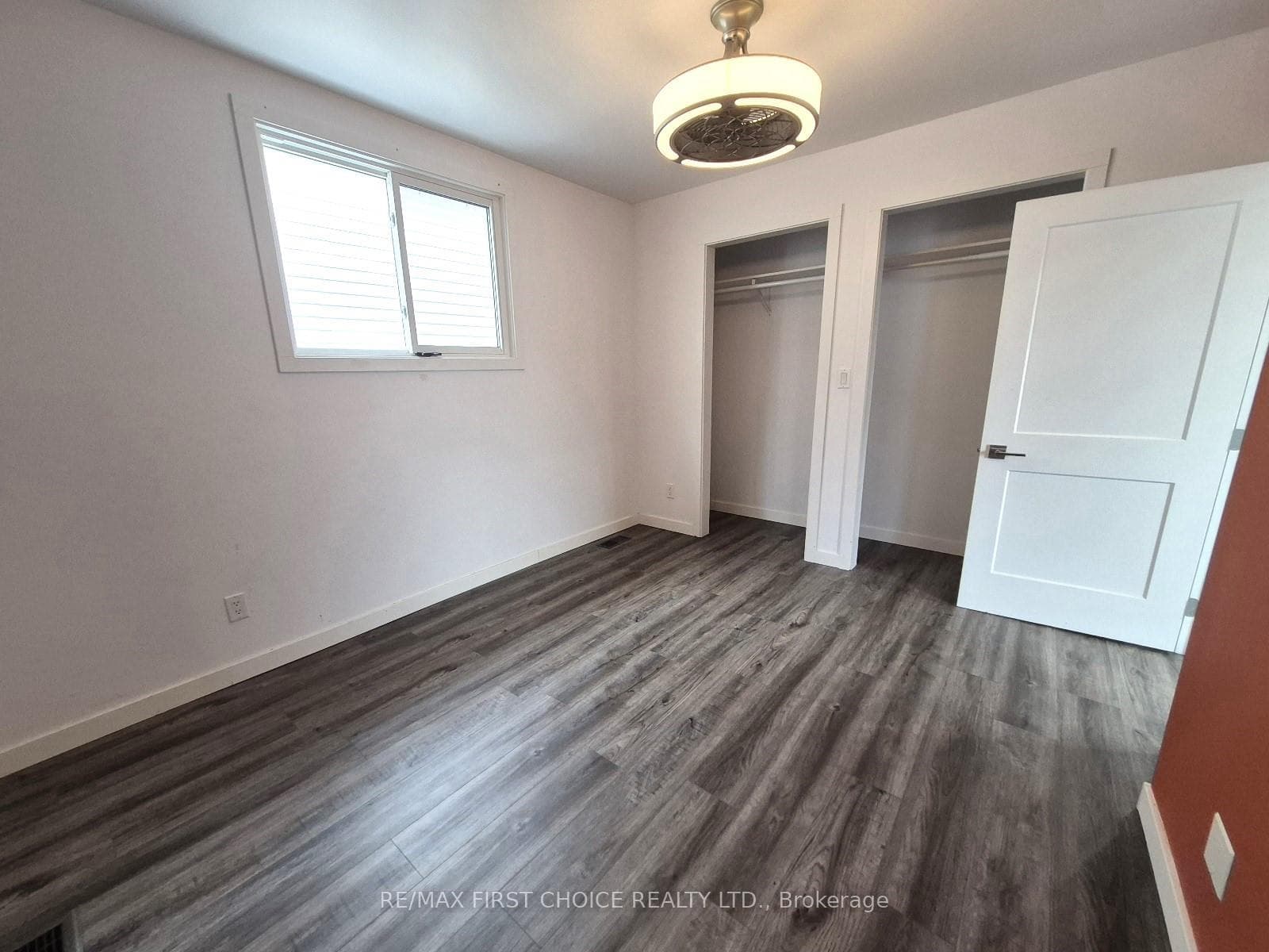 217 Angus Street photo 12