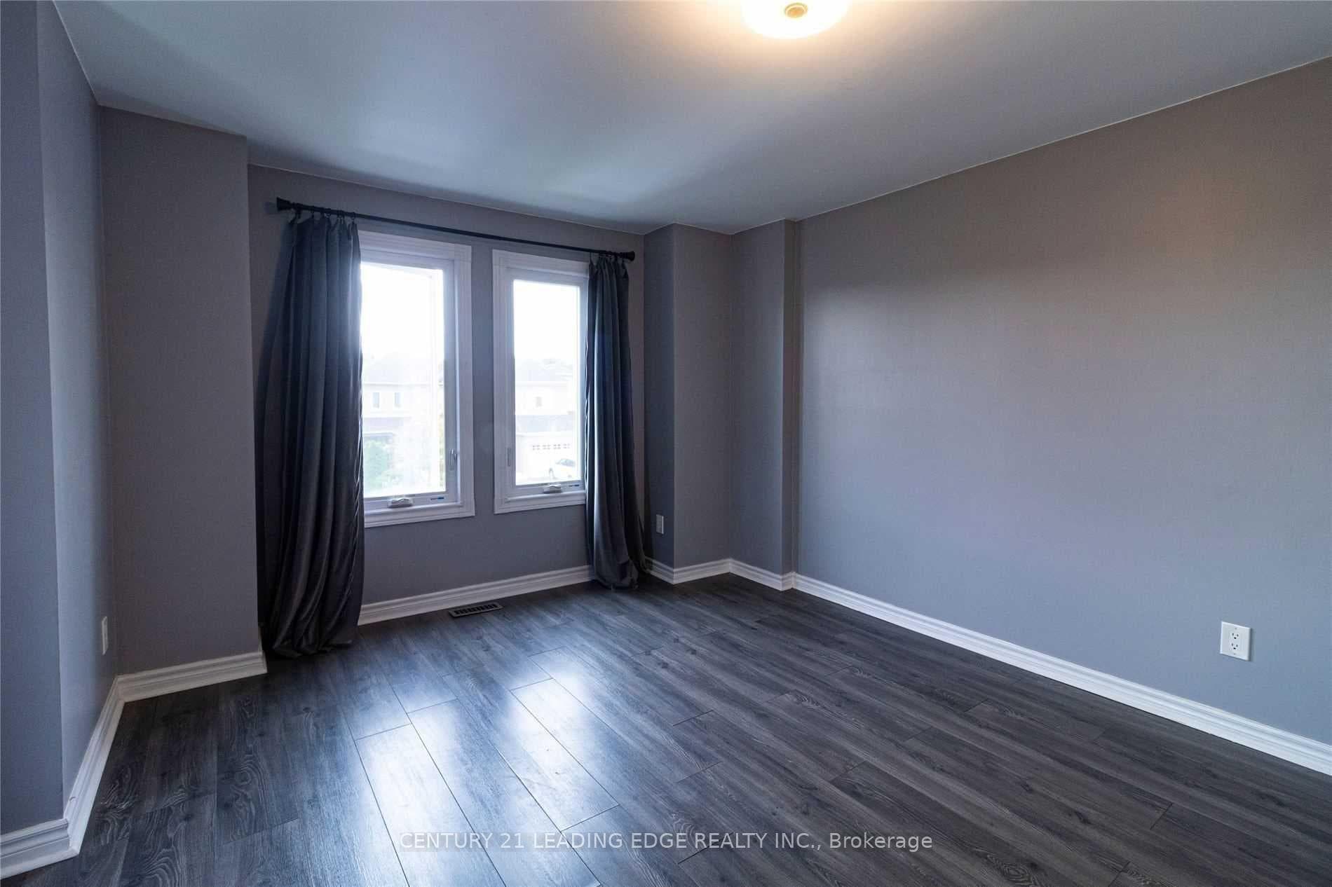 17 Hoodgate Drive Unit Main photo 16