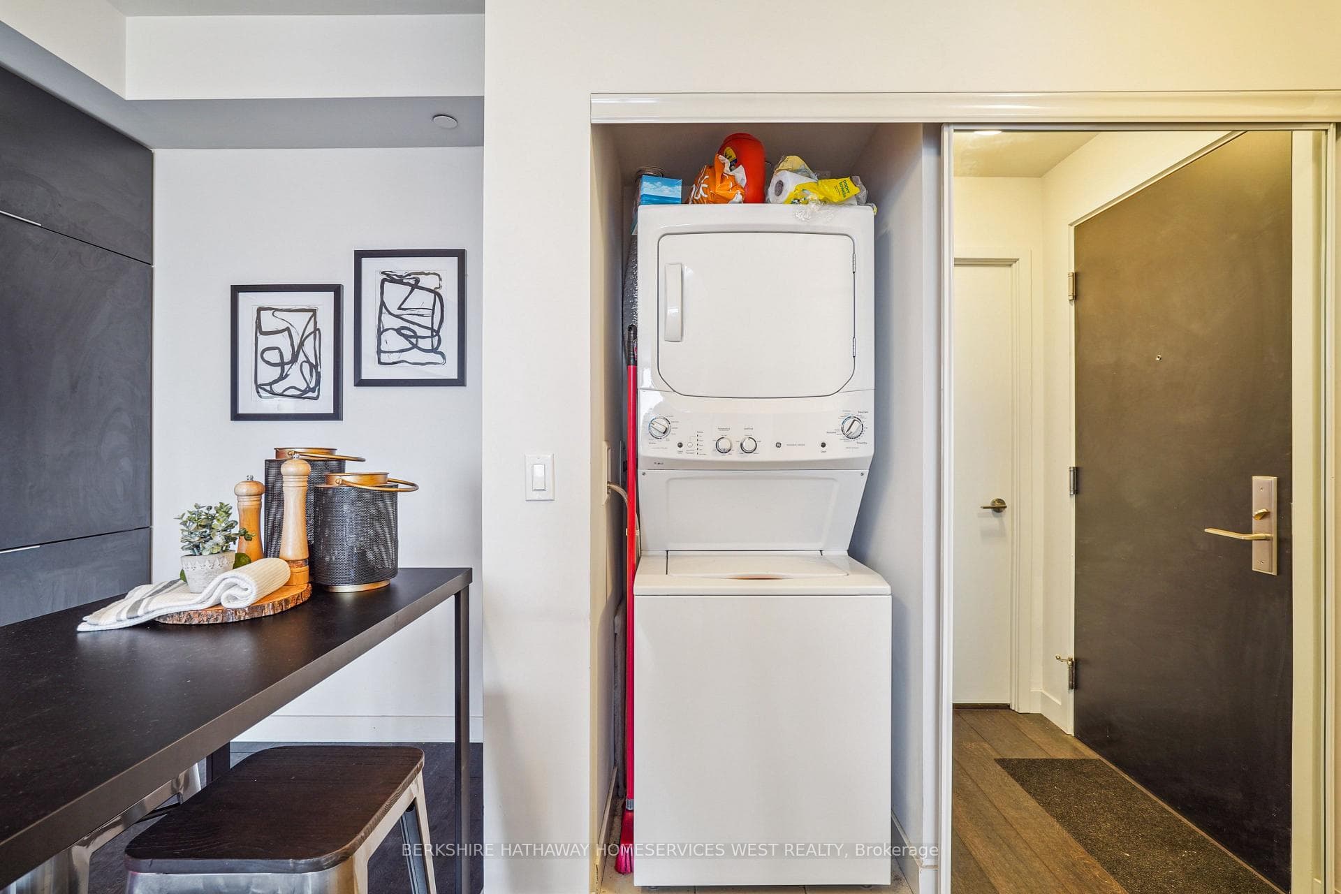 8 Eglinton Avenue Unit 3606 photo 20