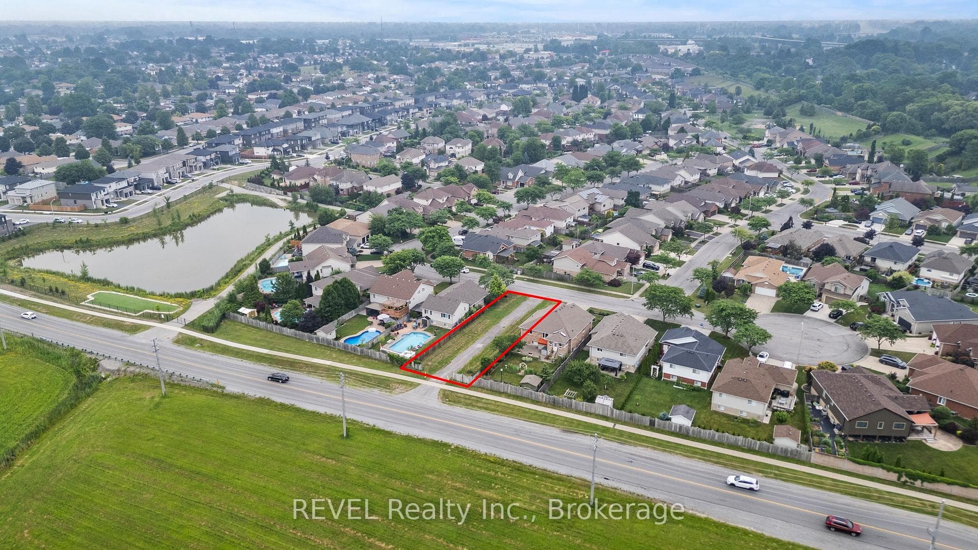 8235 Beaver Glen Drive photo 9