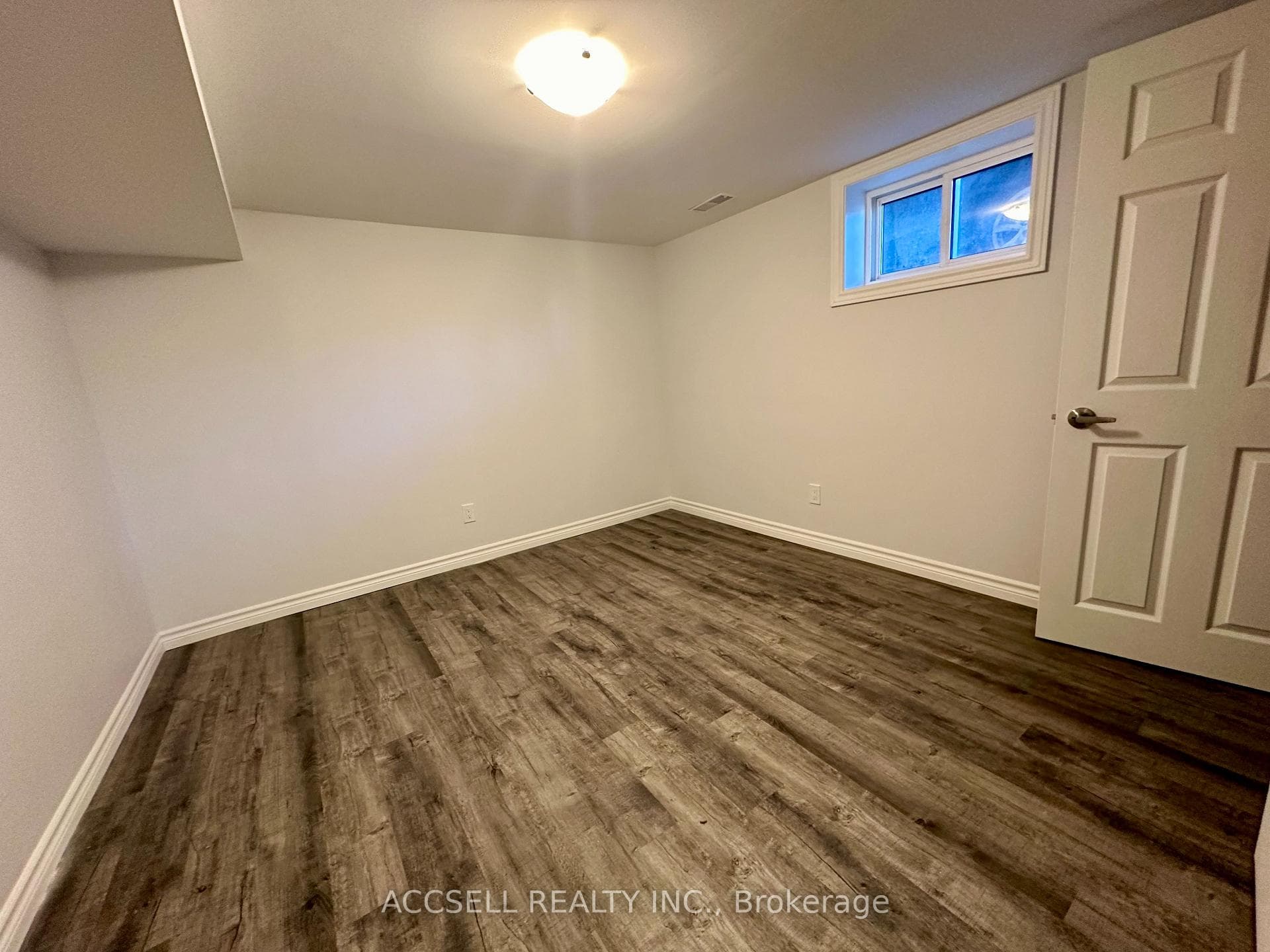 7 Minford Avenue photo 17