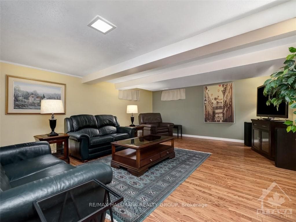 2404 OGILVIE Road photo 21