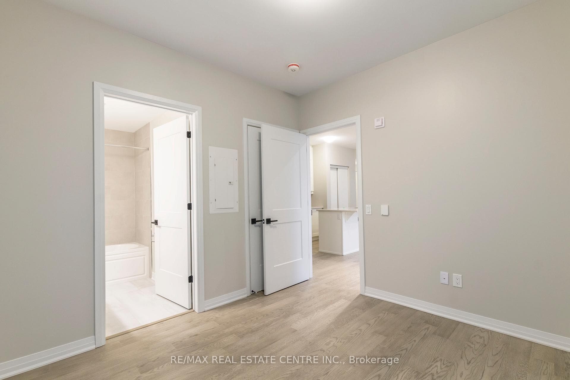 460 Gordon Krantz Avenue Unit 207 photo 25
