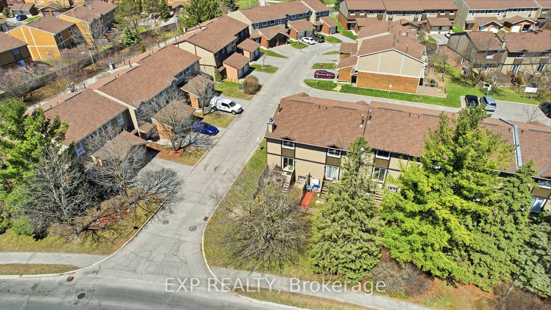 322 Robillard Private Unit 8 photo 44