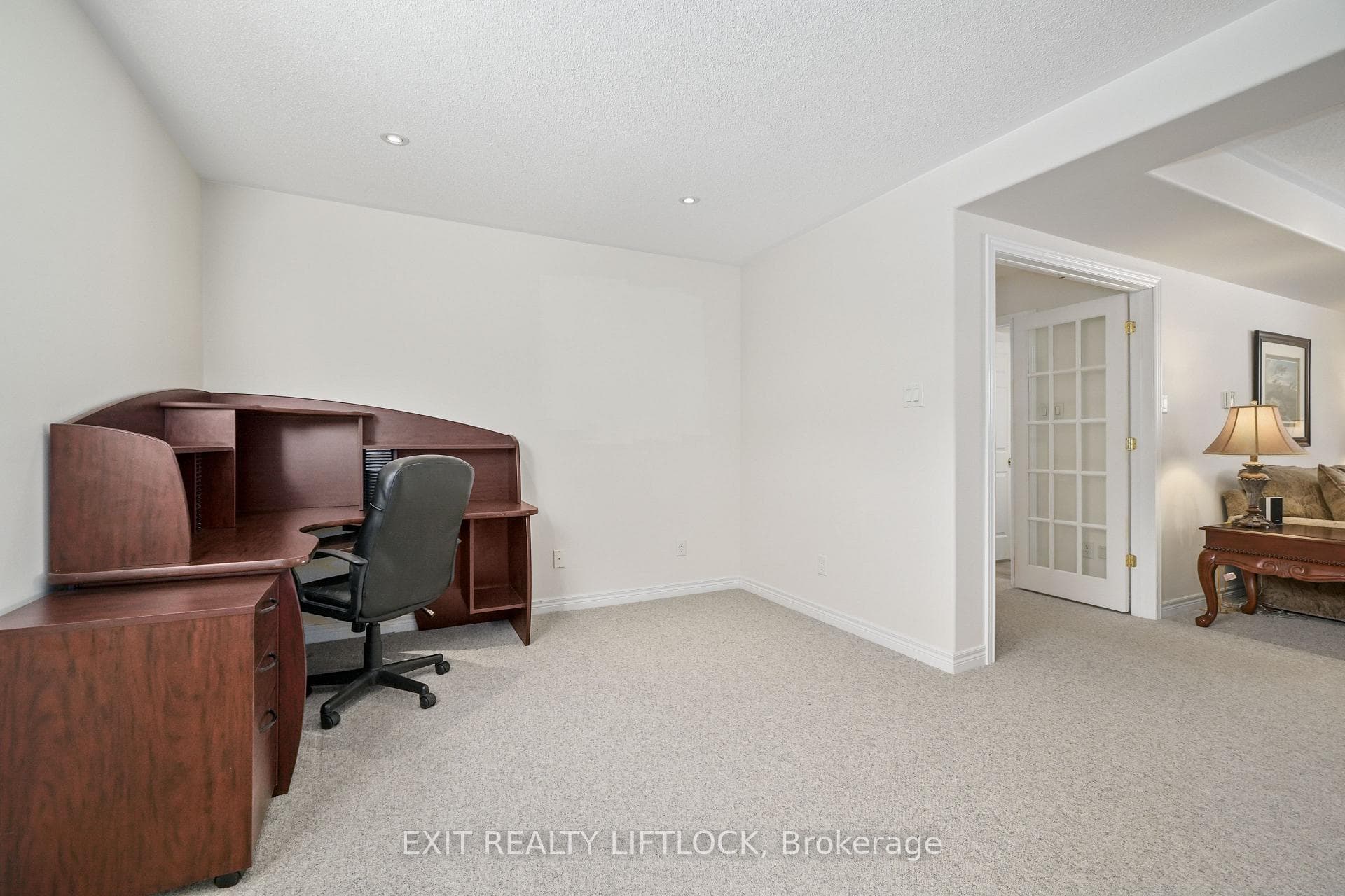 295 Woodward Avenue photo 39