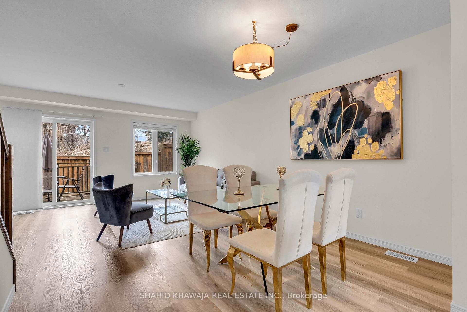 350 Dundas Street Unit 29 photo 5