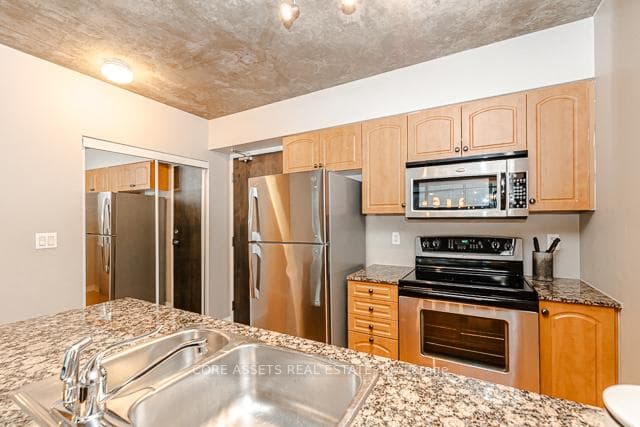 22 Wellesley Street Unit 807 photo 13