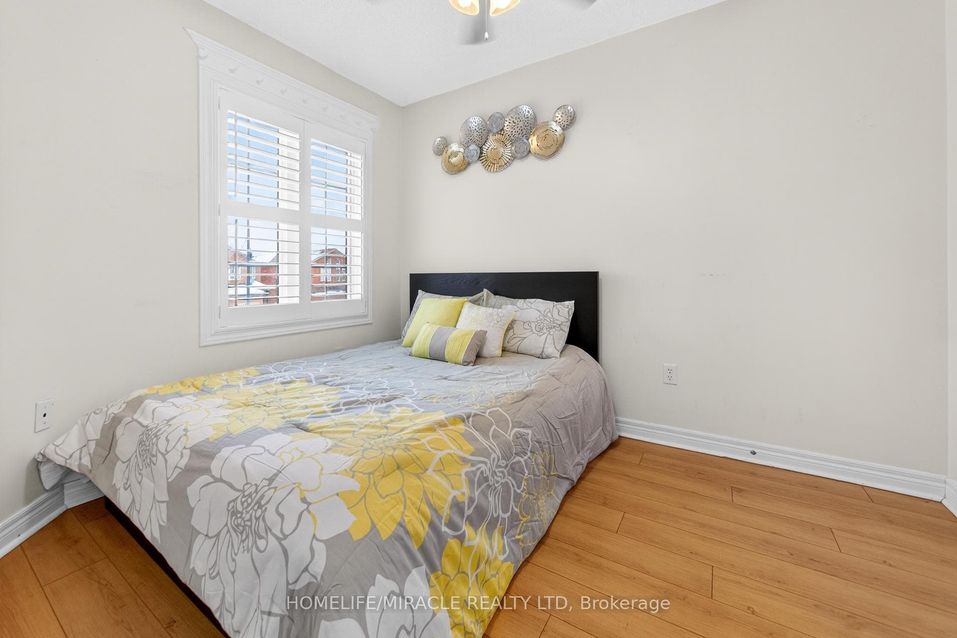 967 Ledbury Crescent photo 28