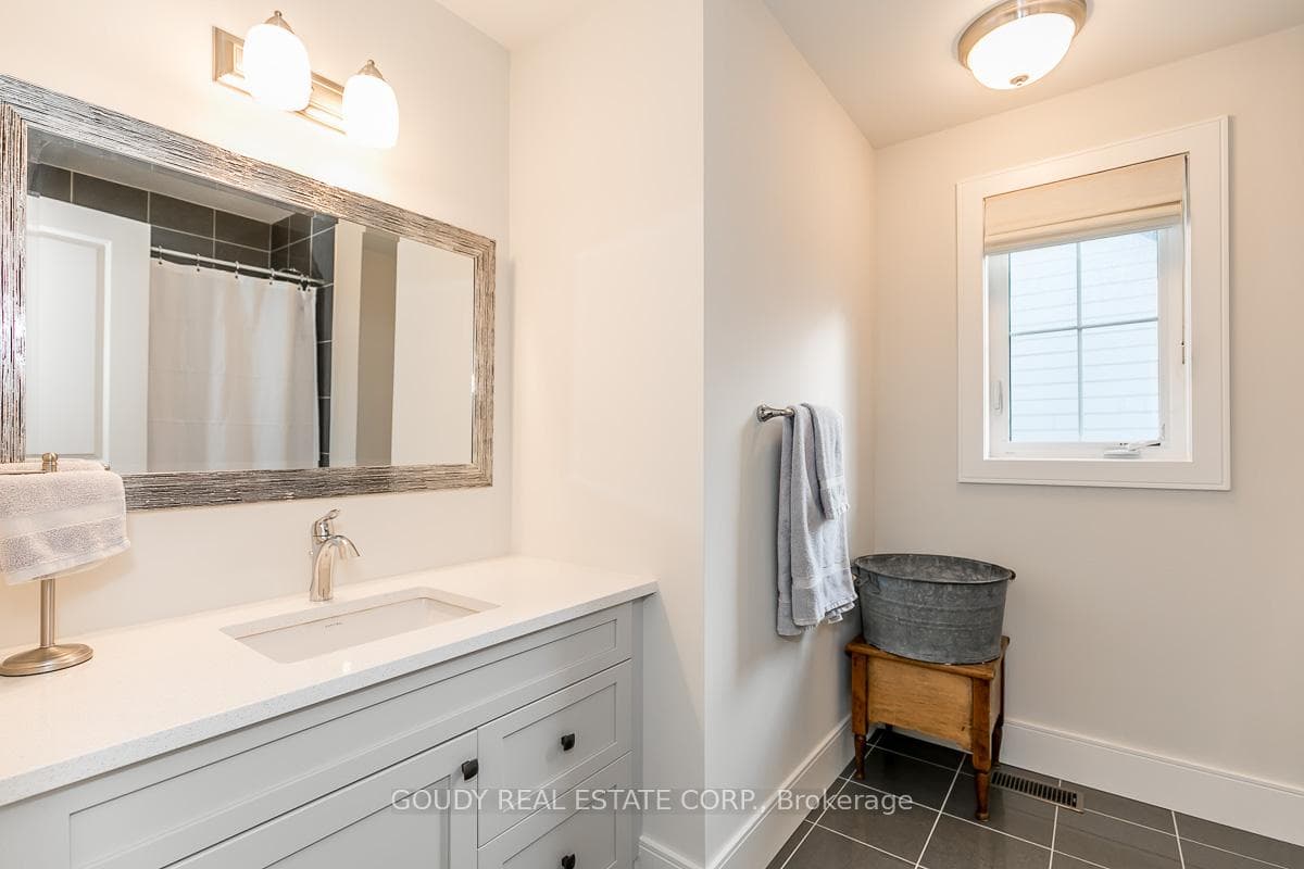 164 Yellow Birch Crescent photo 27
