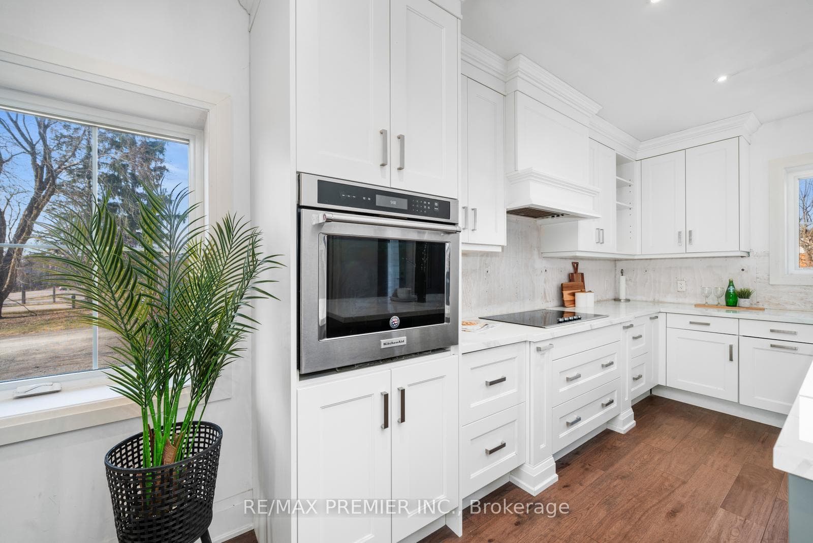 14635 Woodbine Avenue photo 17