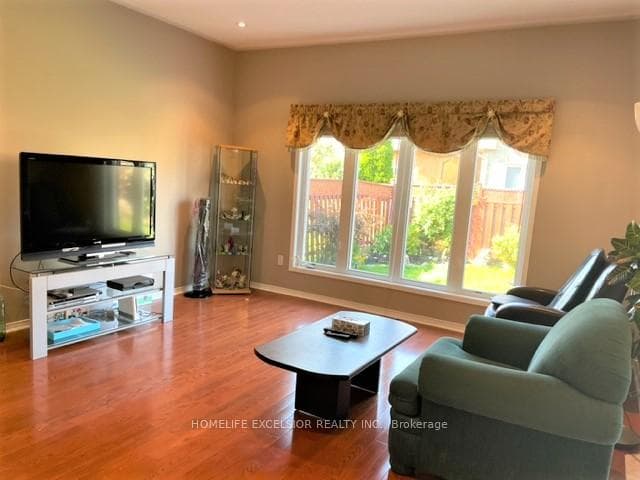 144 Alfred Paterson Drive photo 8