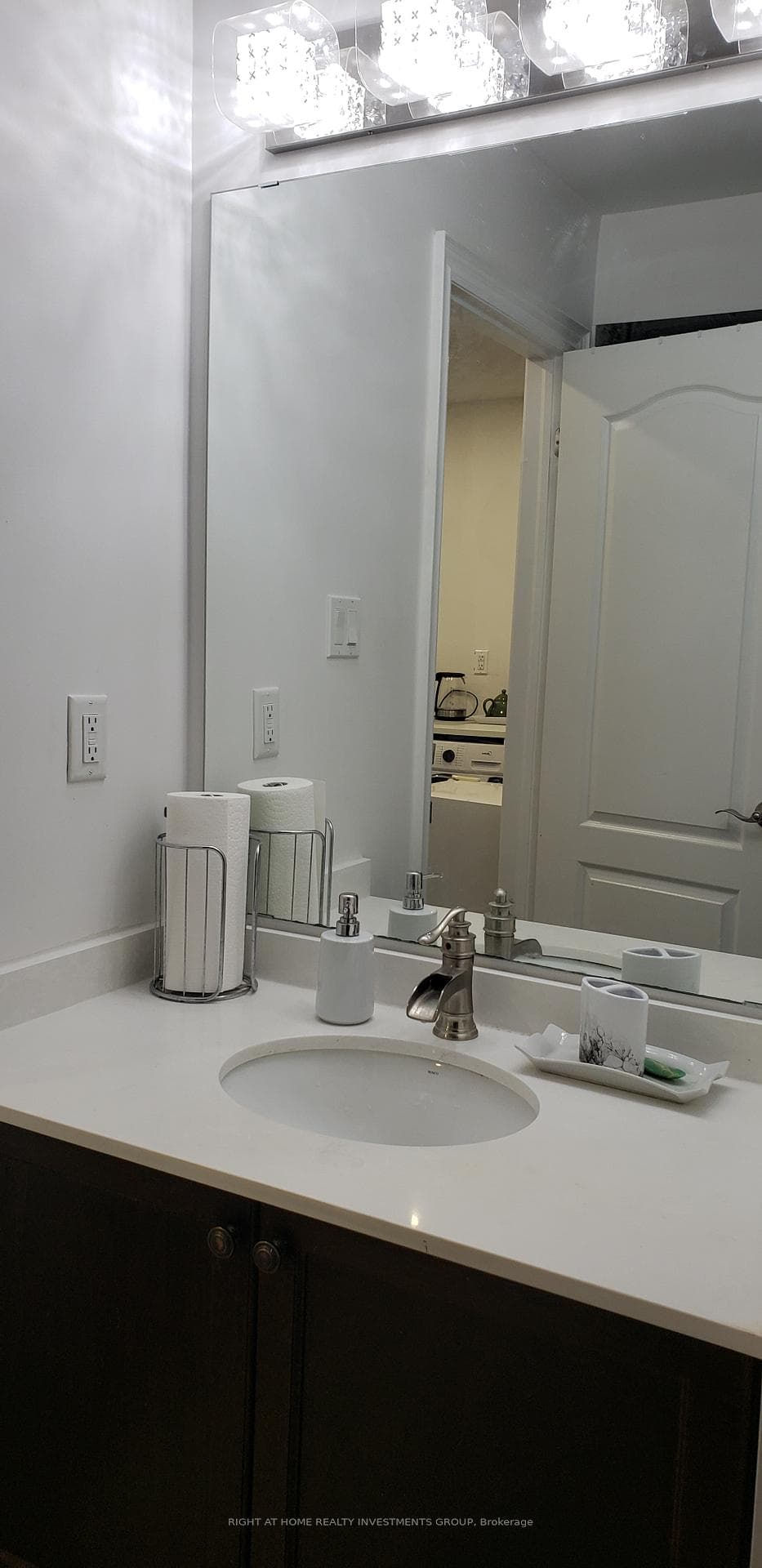 31 Barletta Drive Unit 1 photo 3