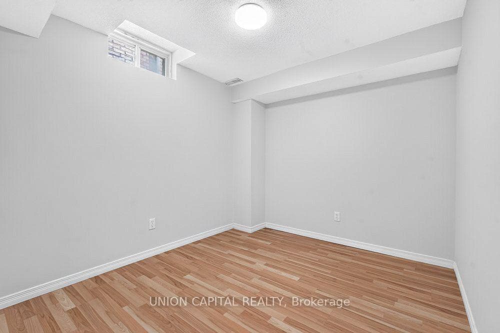 61 Hillmount Road photo 30