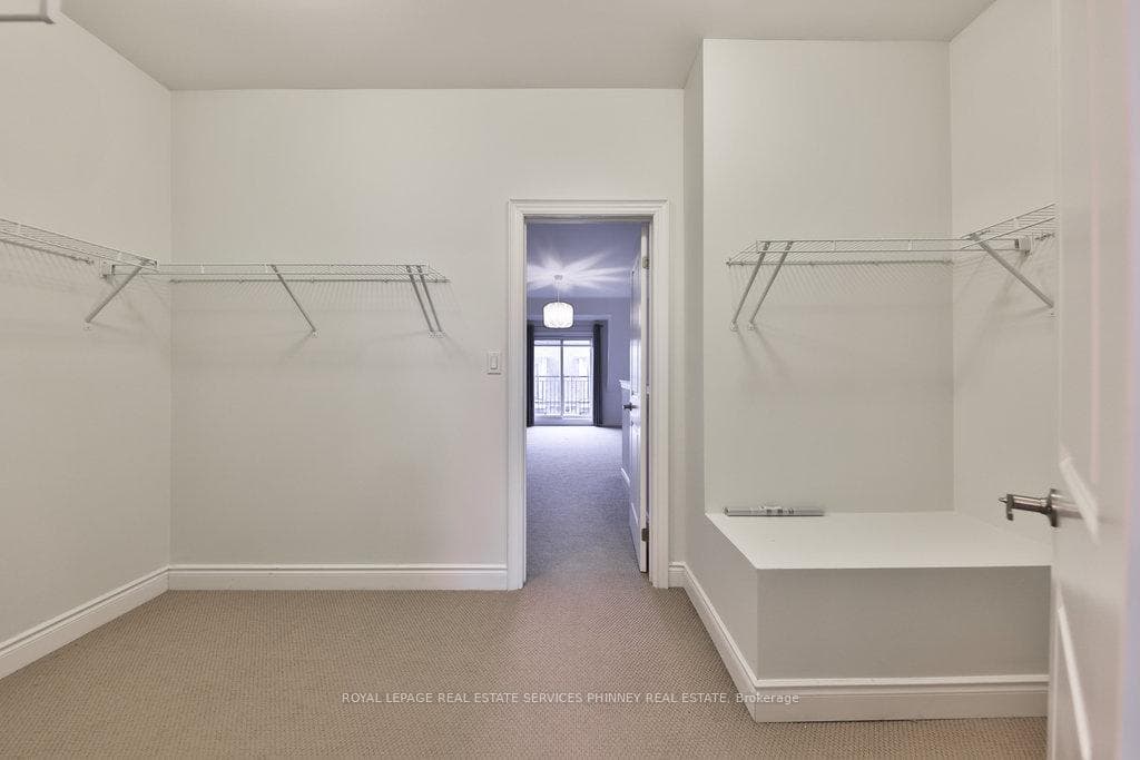 2160 Trafalgar Road Unit 7 photo 28