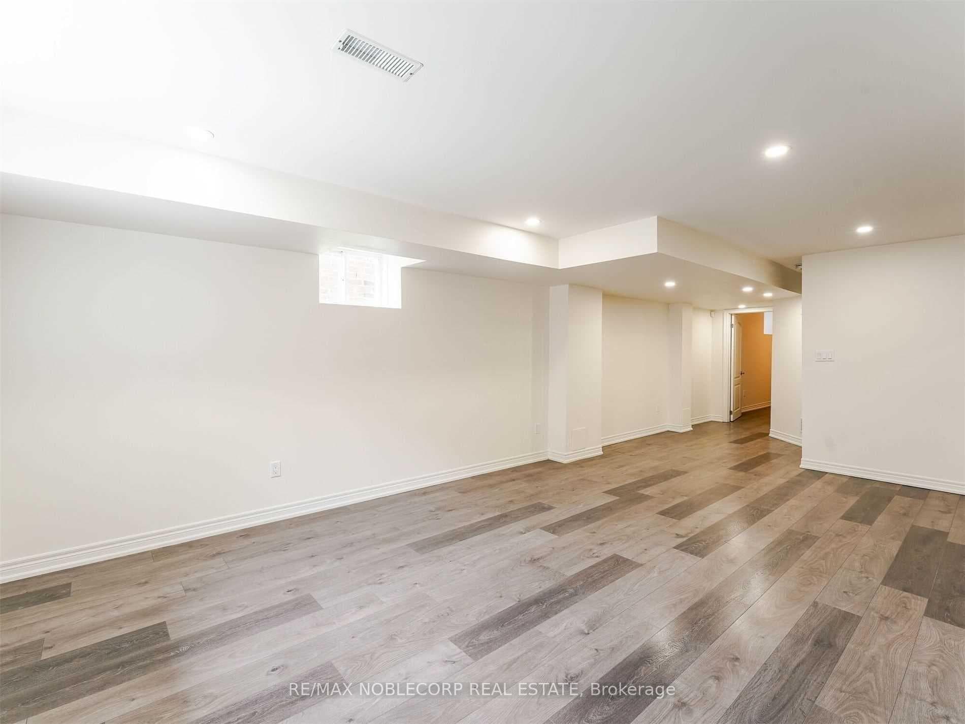 71 Pierre Berton Boulevard photo 8