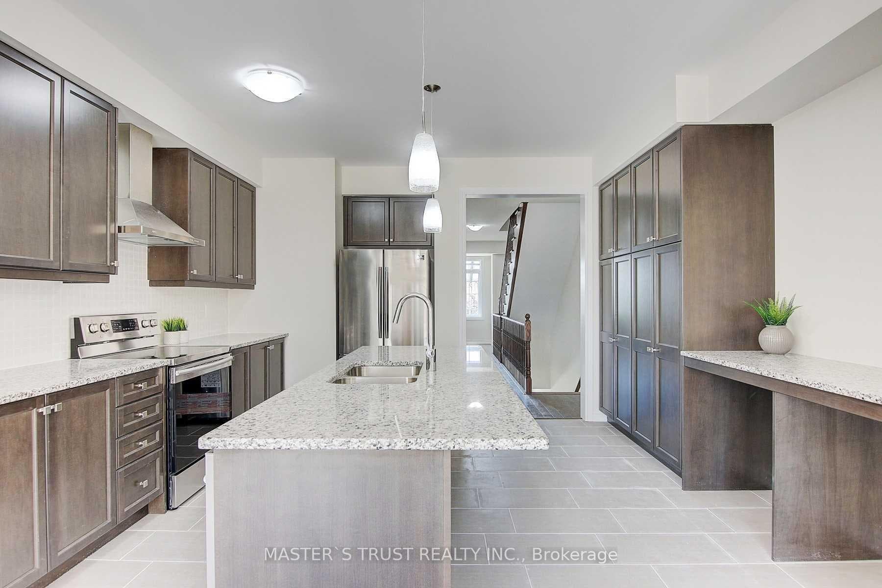 10917 Victoria Square Boulevard photo 15