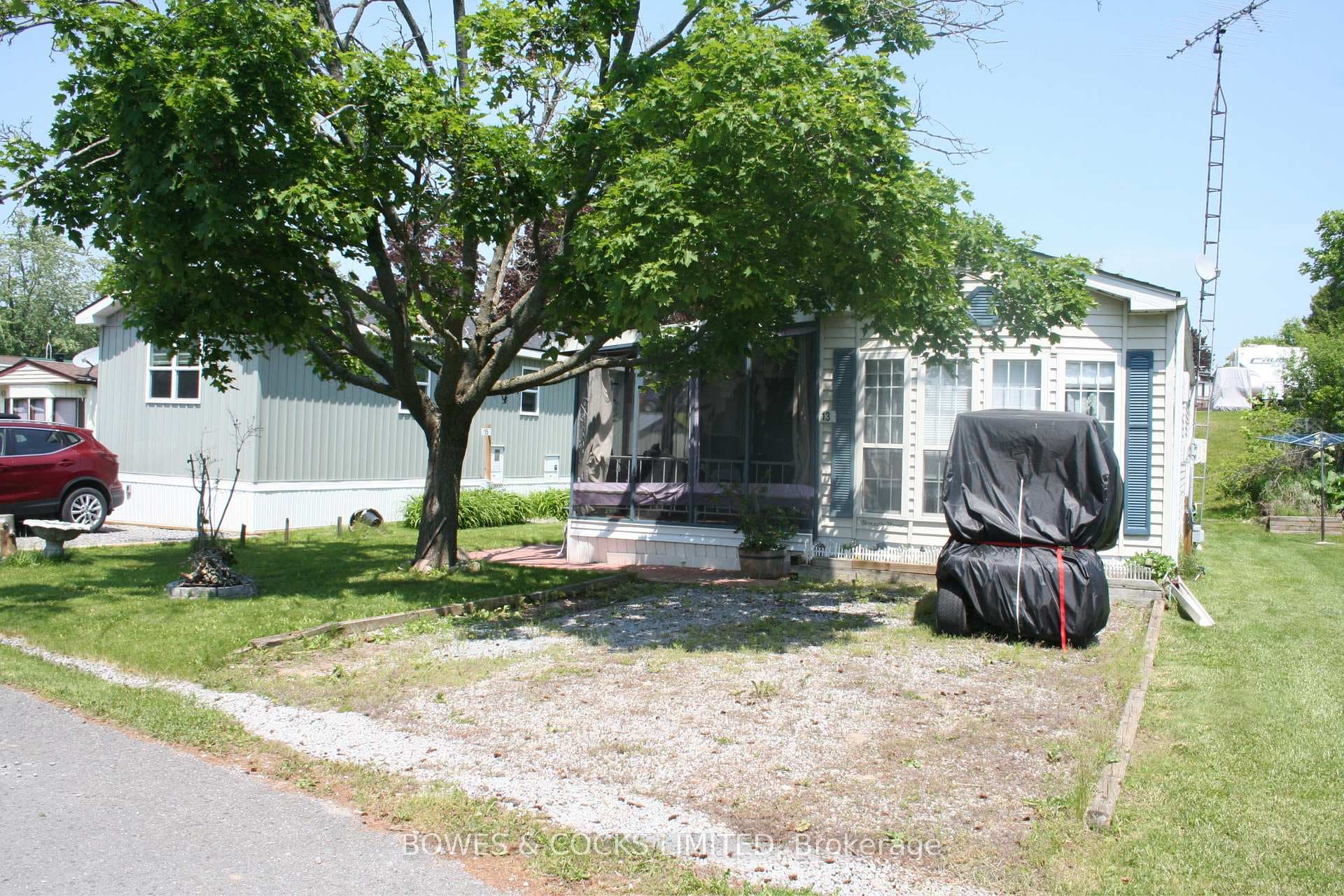 13 Trillium Drive photo 20