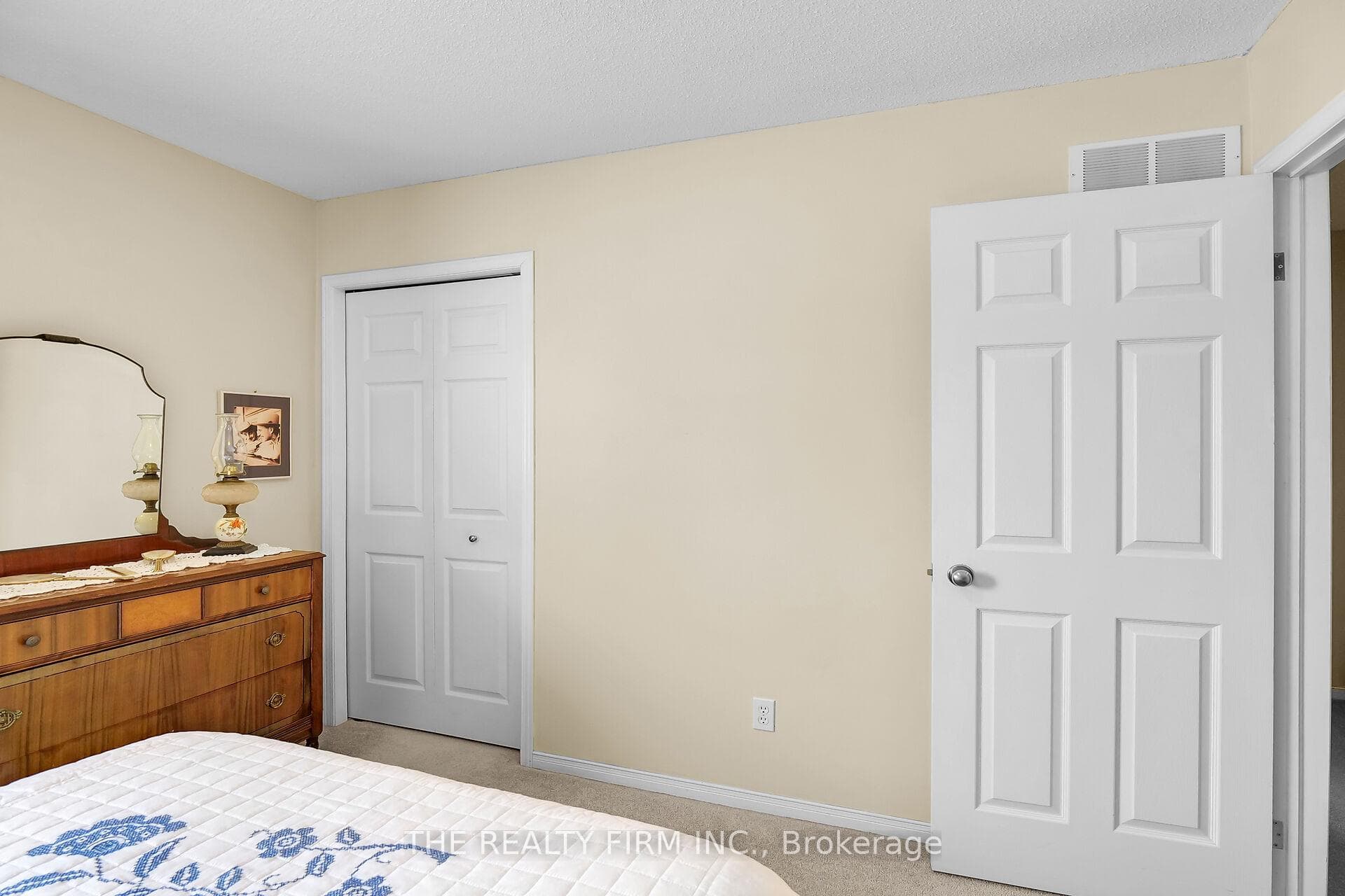 487 Forest Creek Place photo 16
