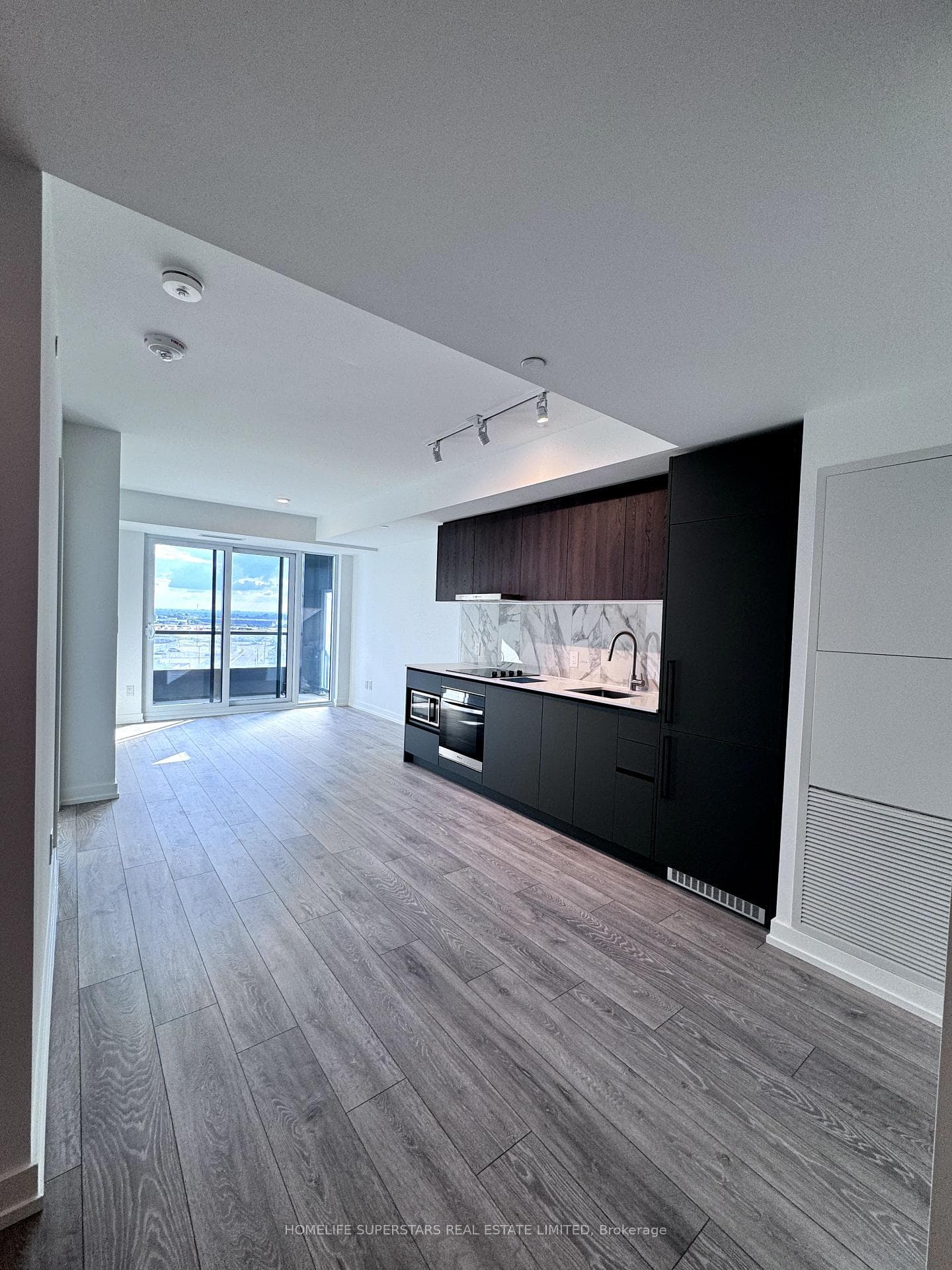 Kitchen combined with Living
