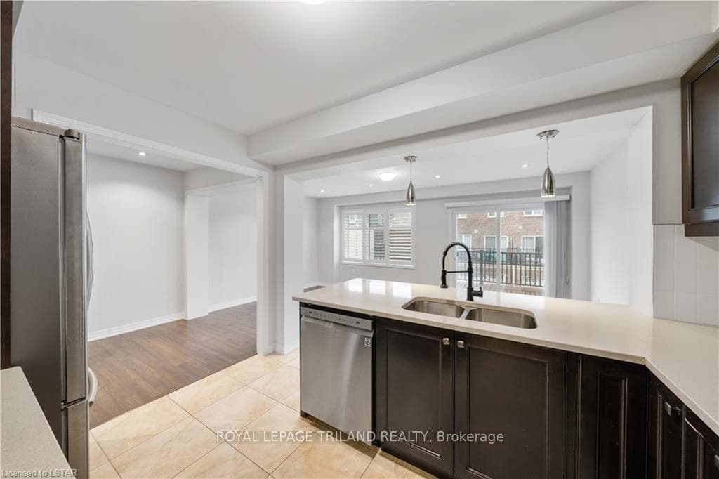 244 ELLEN DAVIDSON Drive photo 18