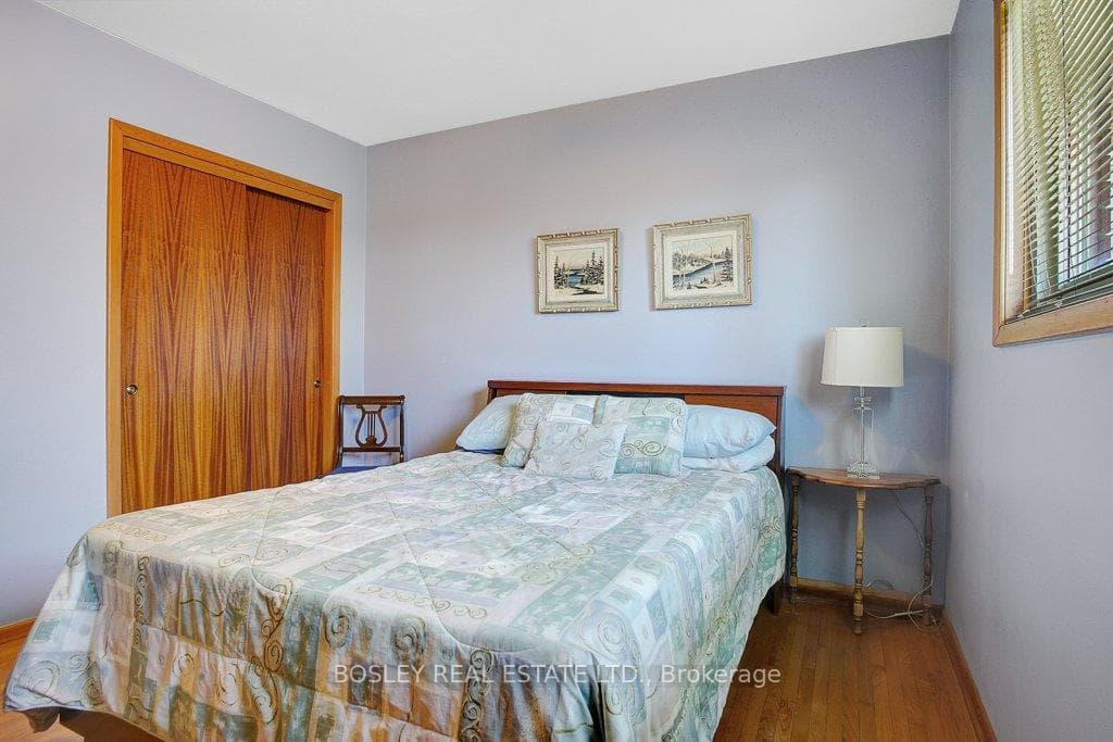 303 Dixon Street photo 16