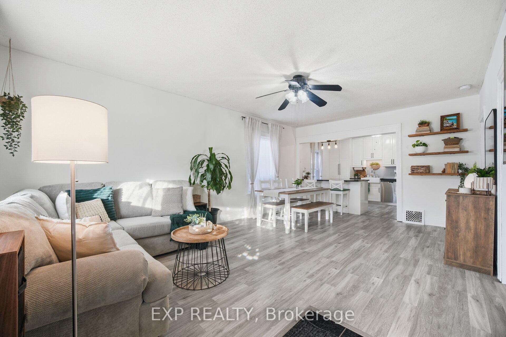 Open concept living! Perfect for entertaining!