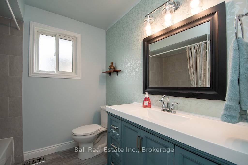 12 Lakefield Court photo 26