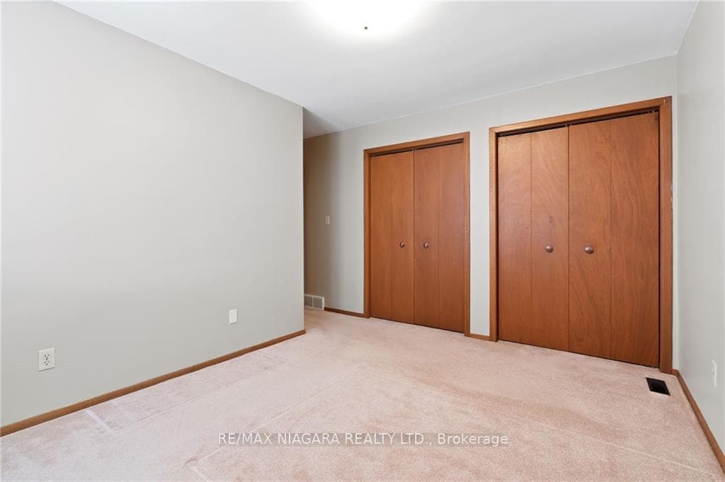 35 Lindbergh Drive photo 21