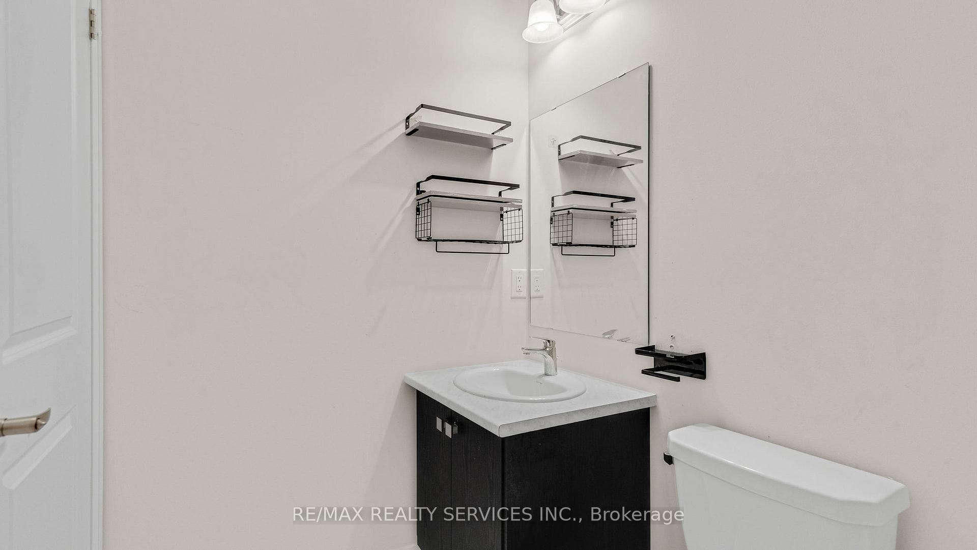 585 Colborne Street Unit 804 photo 22