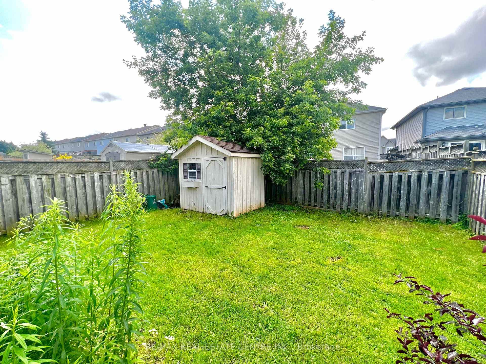 106 Marion Street photo 40