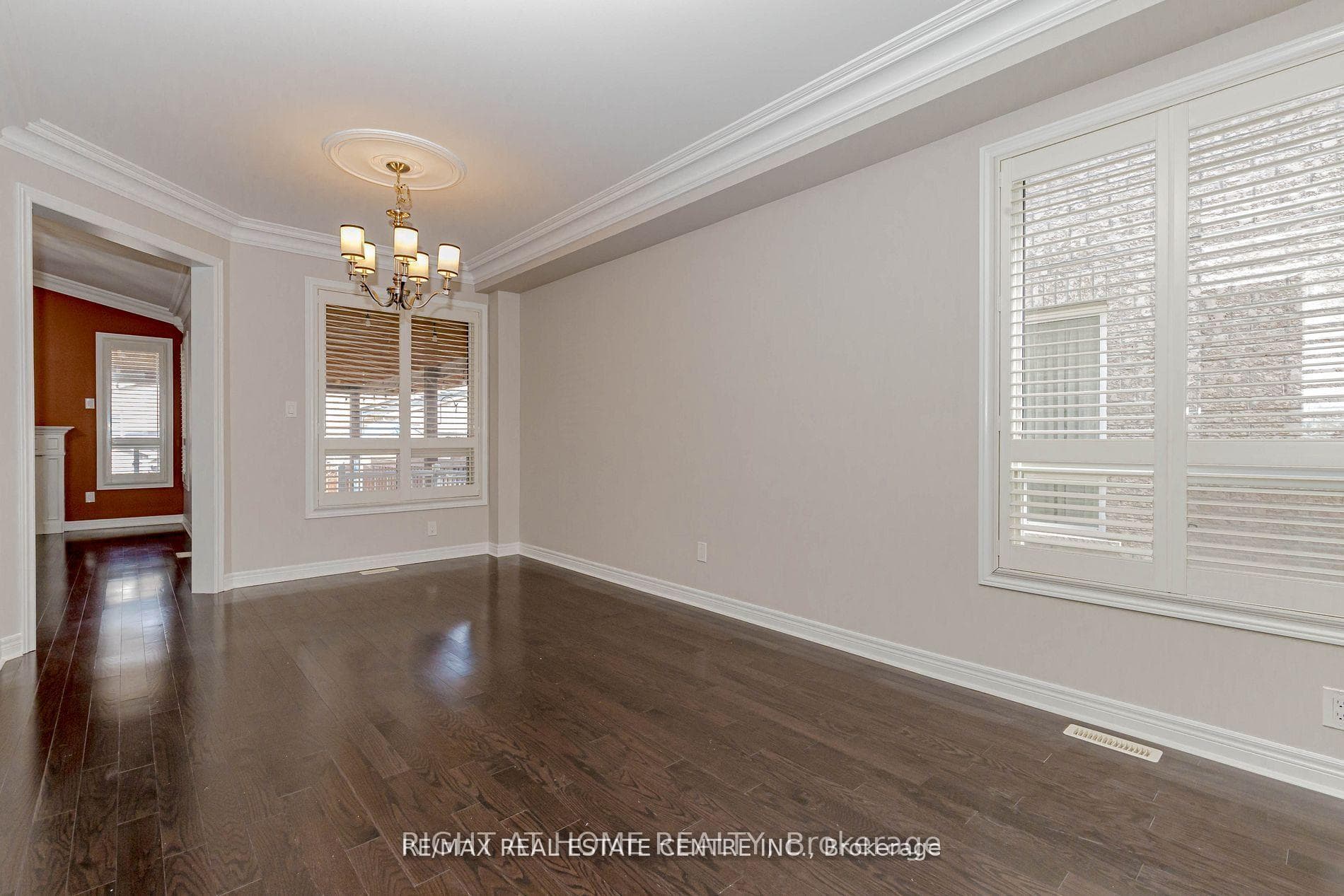 20 Gower Crescent Unit (Upper) photo 8