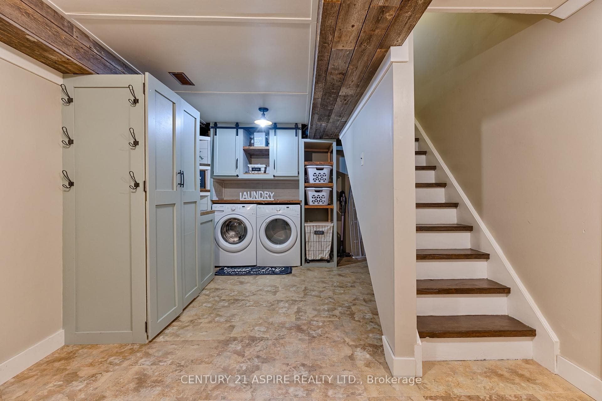 22 Harris Crescent photo 31