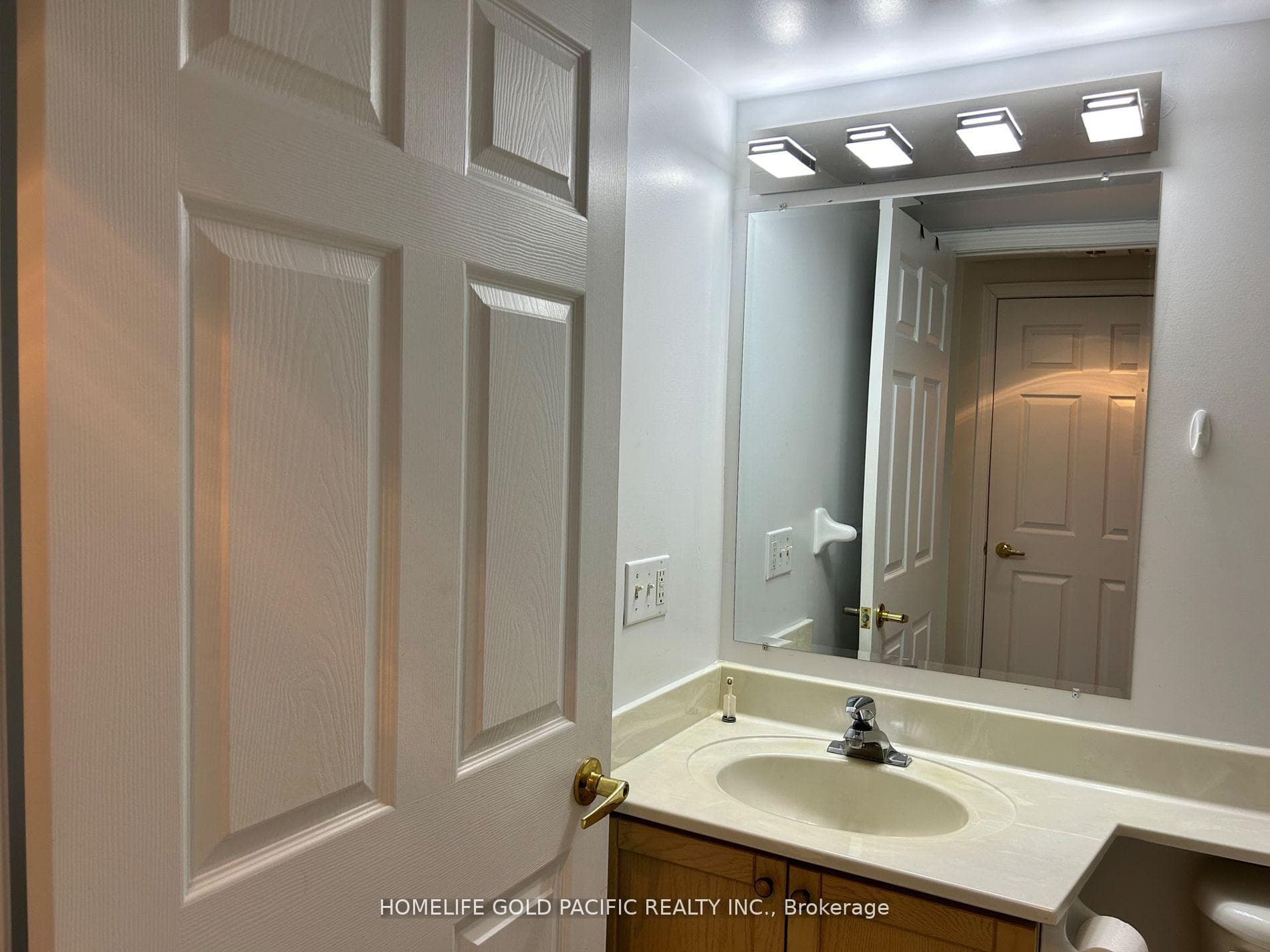 26 Olive Avenue Unit 808 photo 17
