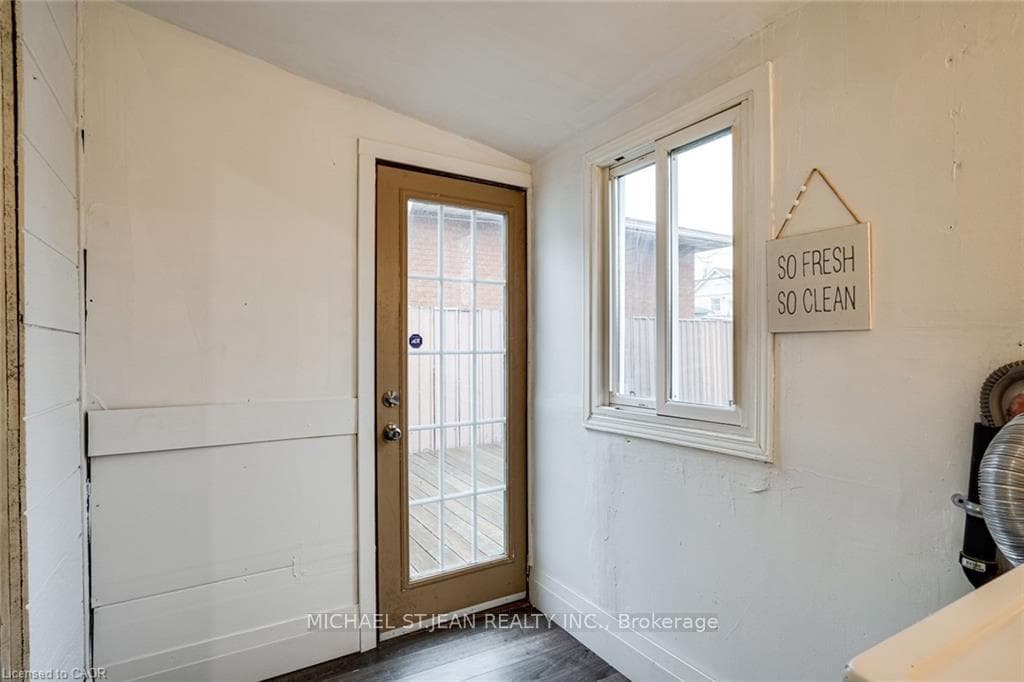 24 Vansitmart Avenue photo 19