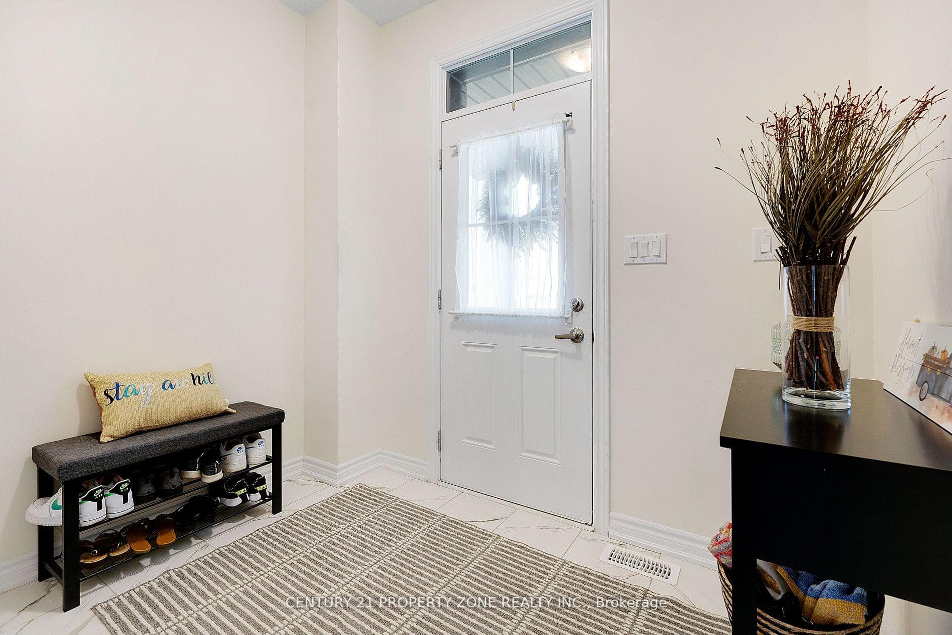 35 Concord Drive photo 4
