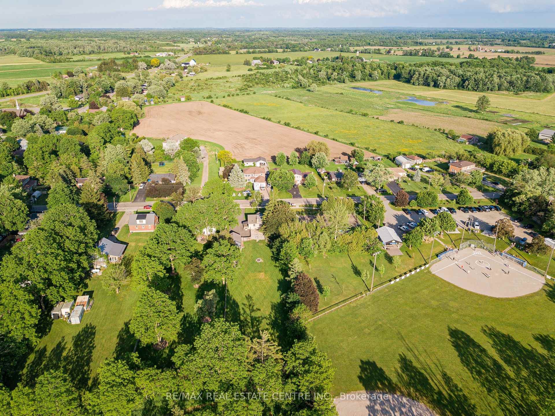 1235 Sheffield Road photo 42