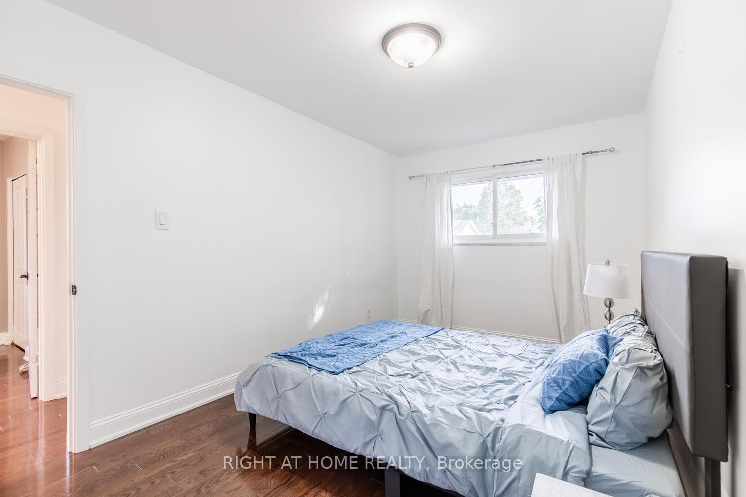 12 Murellen Crescent photo 16
