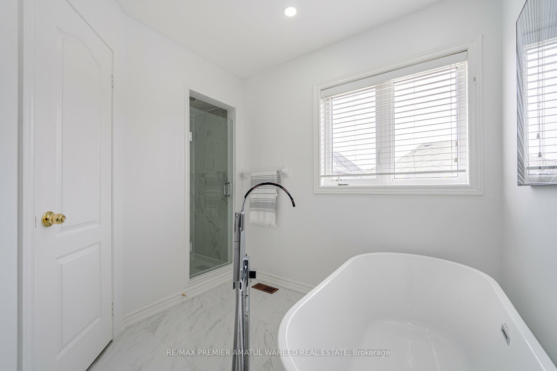 15 Aidan Drive photo 18