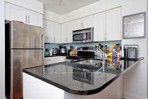 2181 Yonge Street Unit 2204 photo 6