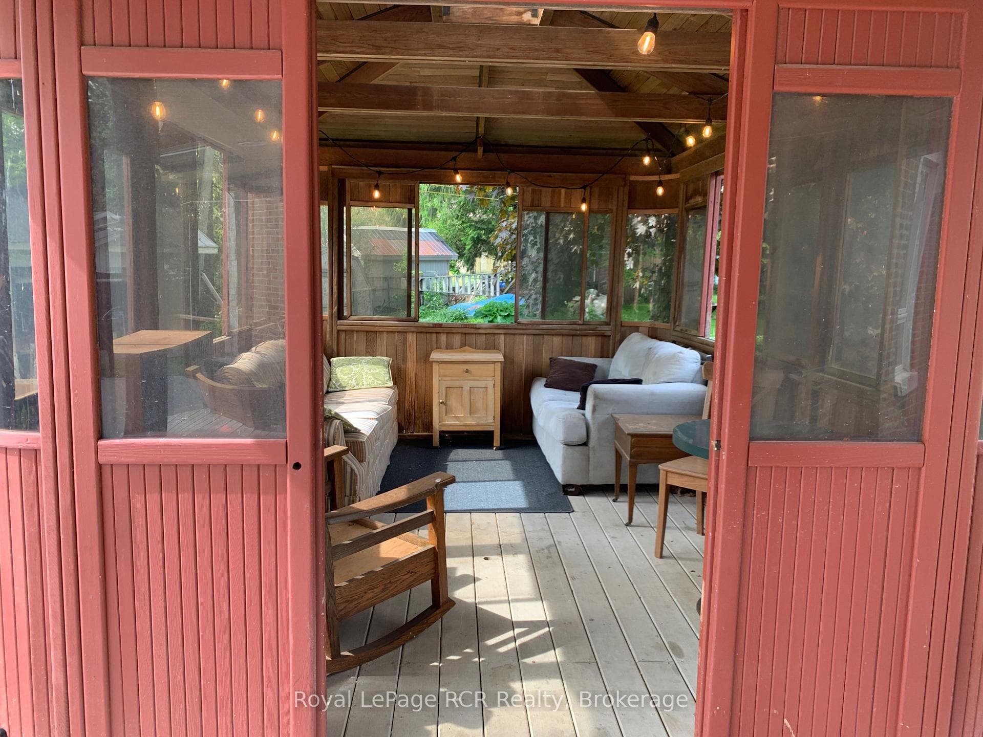 outdoor bunkie