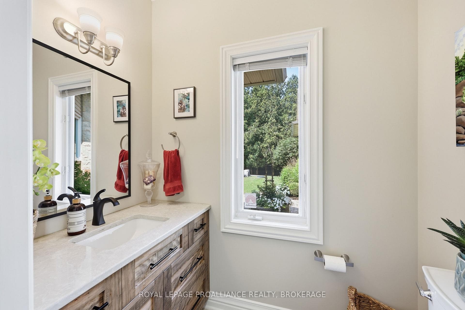 31 Leavis Shores N/A photo 17