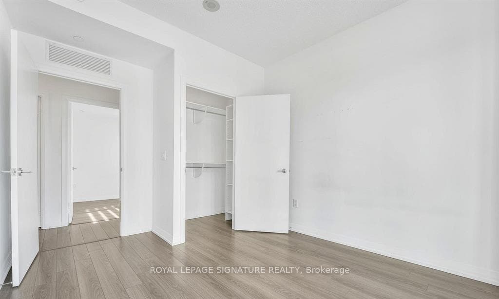 55 Ann O'reilly Road Unit 312 photo 21