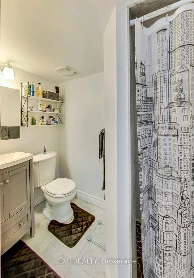 3-Piece Bathroom - separate shower!