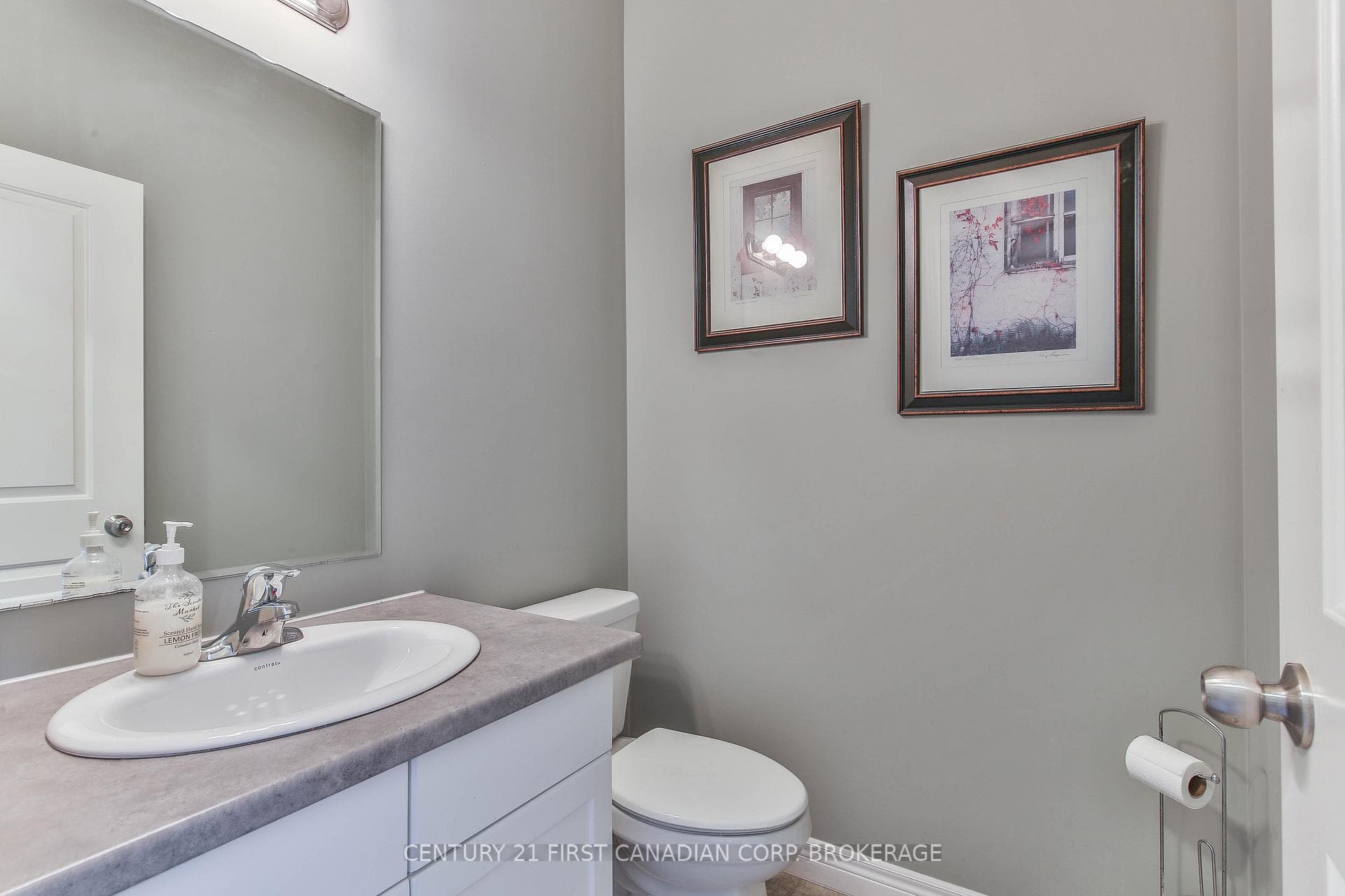 283 Boyd Boulevard photo 12
