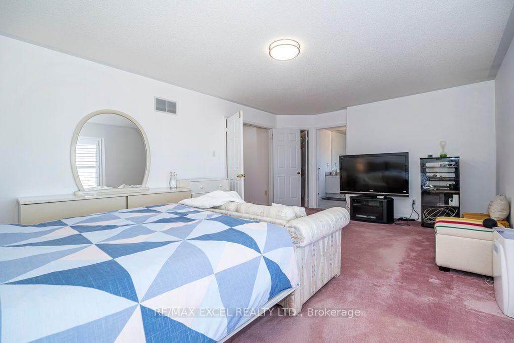28 Fortune Crescent photo 10