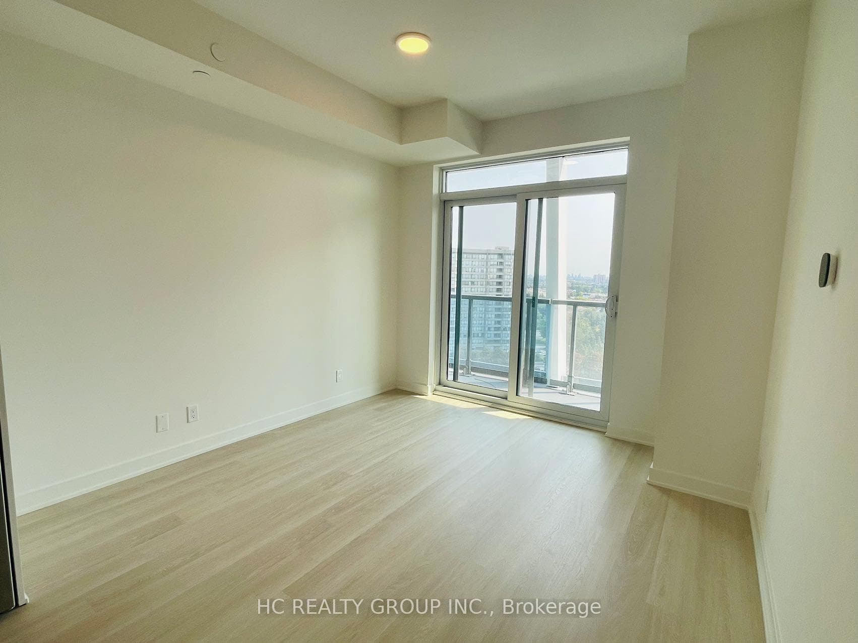 50 Upper Mall Way Unit B1001 photo 10