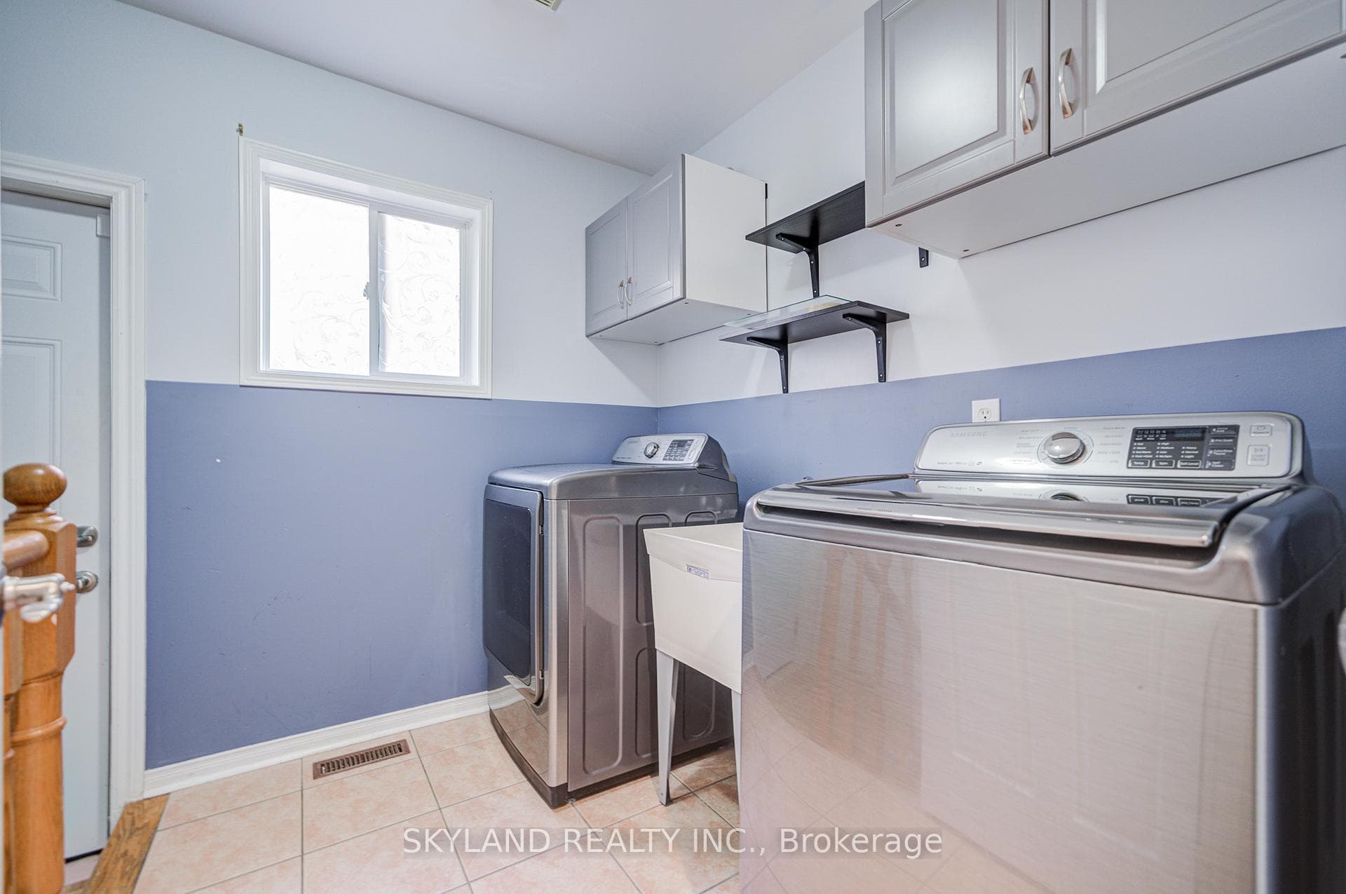 78 Monteith Crescent photo 2