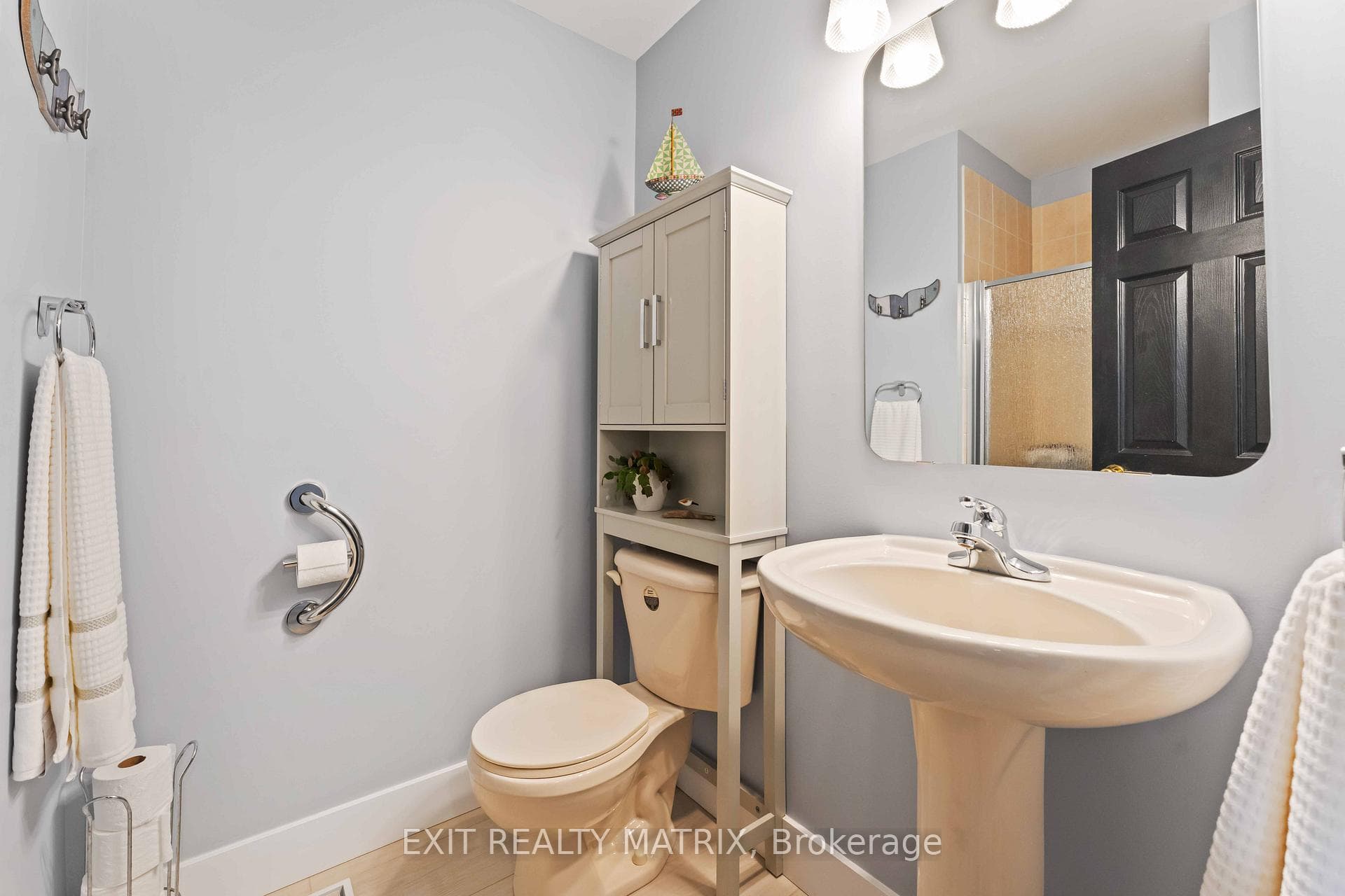 137 Coursier Crescent photo 28