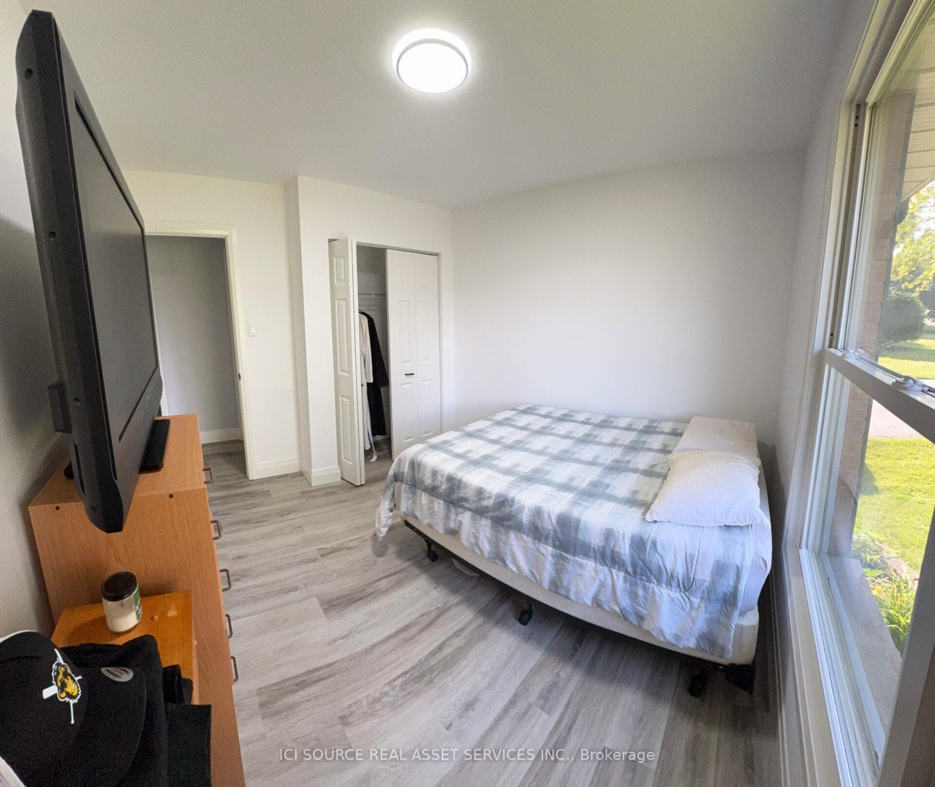 230 Minnie Street photo 6